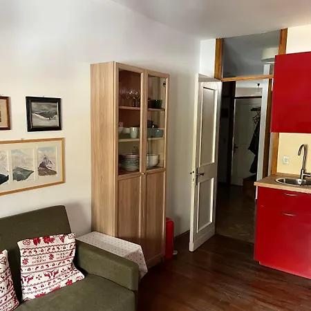 Cervinia Fronte Funivie *